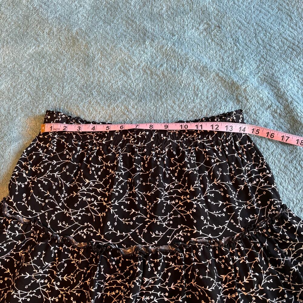 Ava Christine black floral tiered skirt size L - Picture 6 of 8
